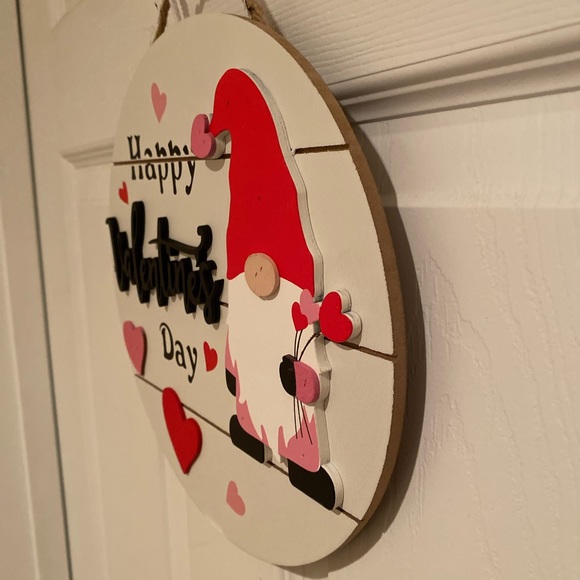 Valentines Day Gnome Wall Decor, Happy Valentines Day Gnome Wood Wall Sign - Picture 6 of 14